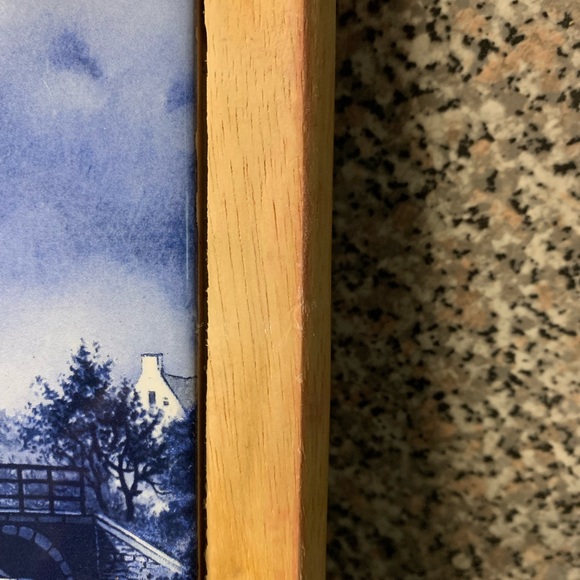 Delft blue tile in wood - Picture 4 of 4